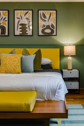 Stylish Getaway with Patio, Near Top Attractions